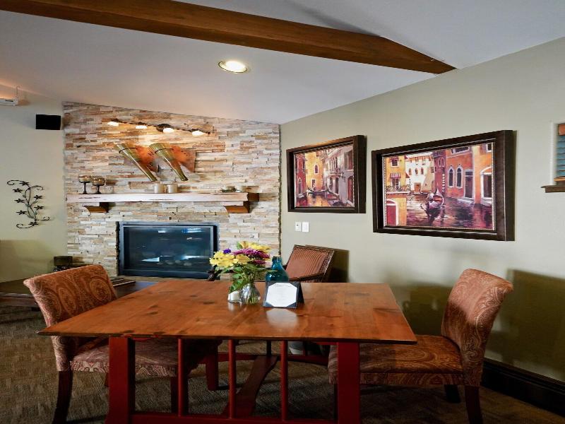 Frisco Inn On Galena Street image
