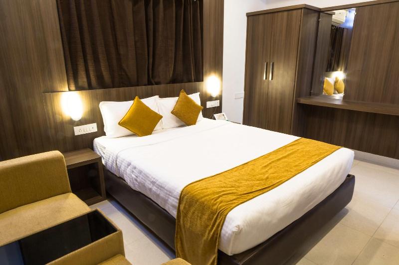 The Porch Inn Hotel & Service Apartments image