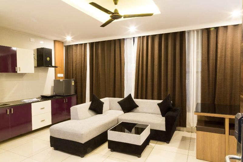 The Porch Inn Hotel & Service Apartments image