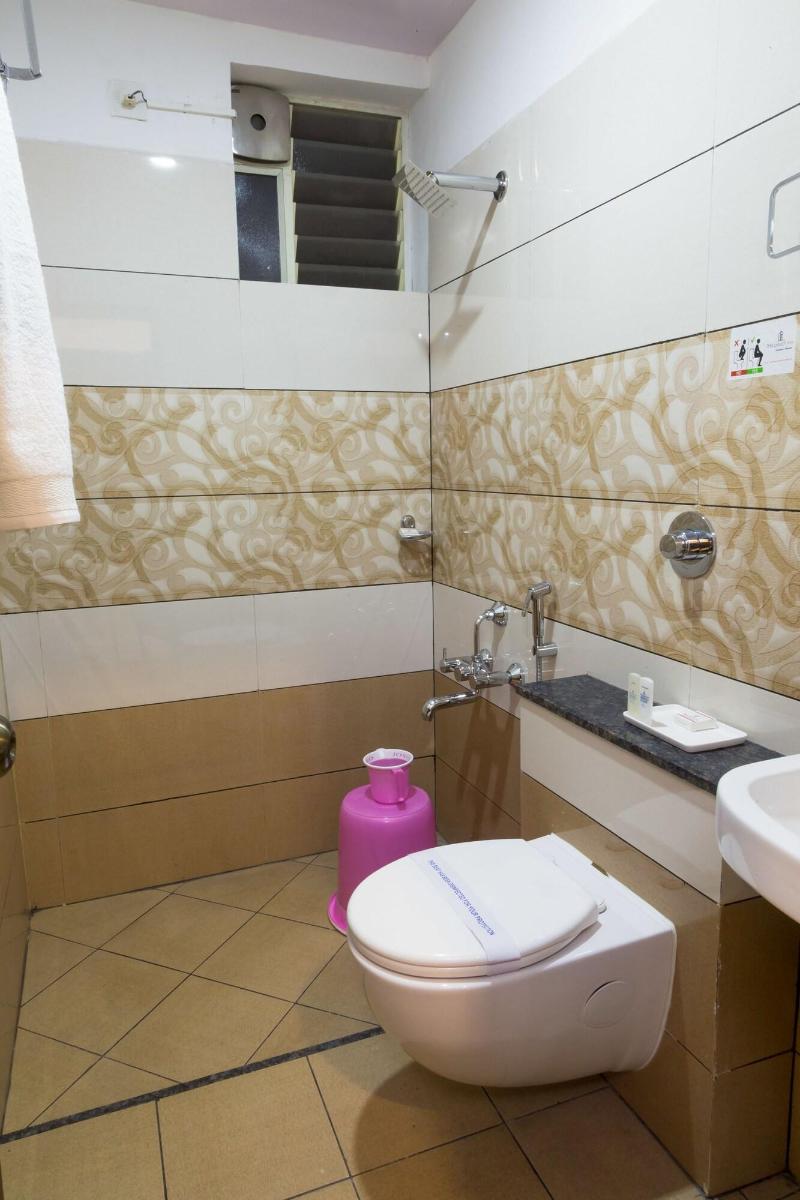 The Porch Inn Hotel & Service Apartments image