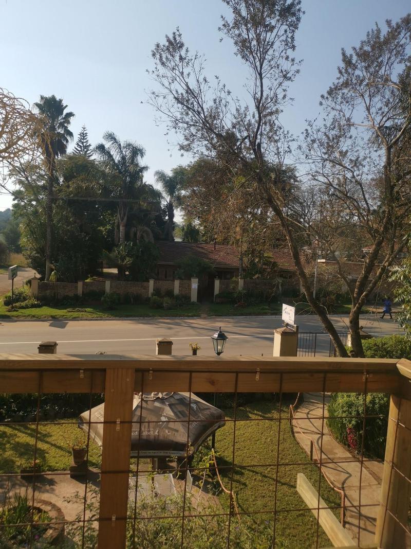 Autumn Breeze Manor image