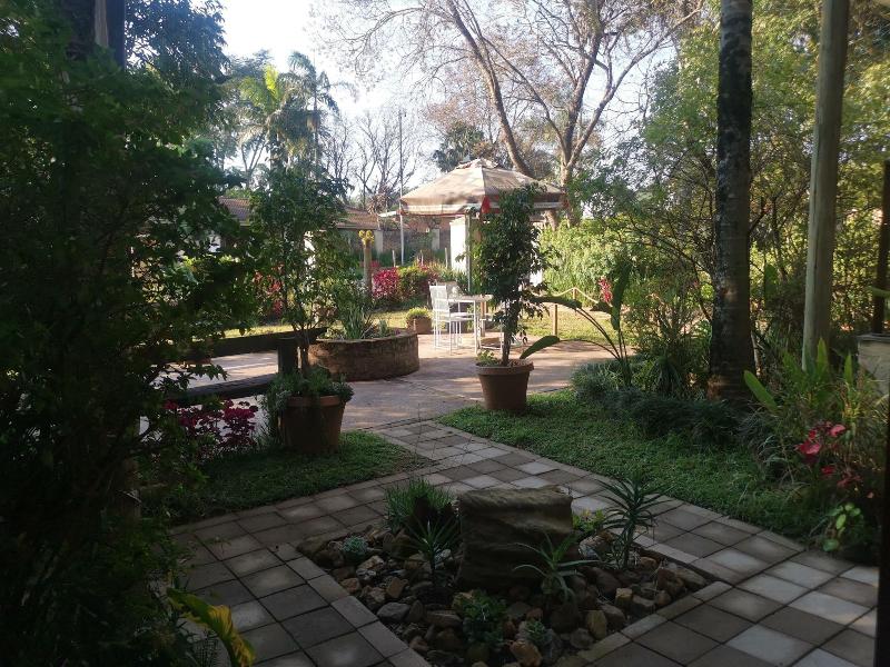 Autumn Breeze Manor image