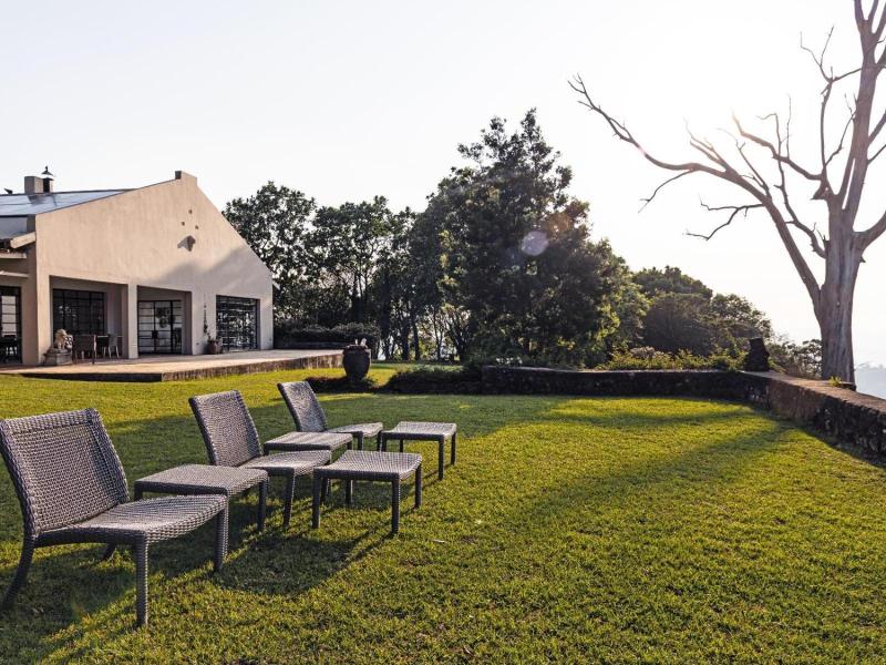Kings Walden Garden Manor — general view