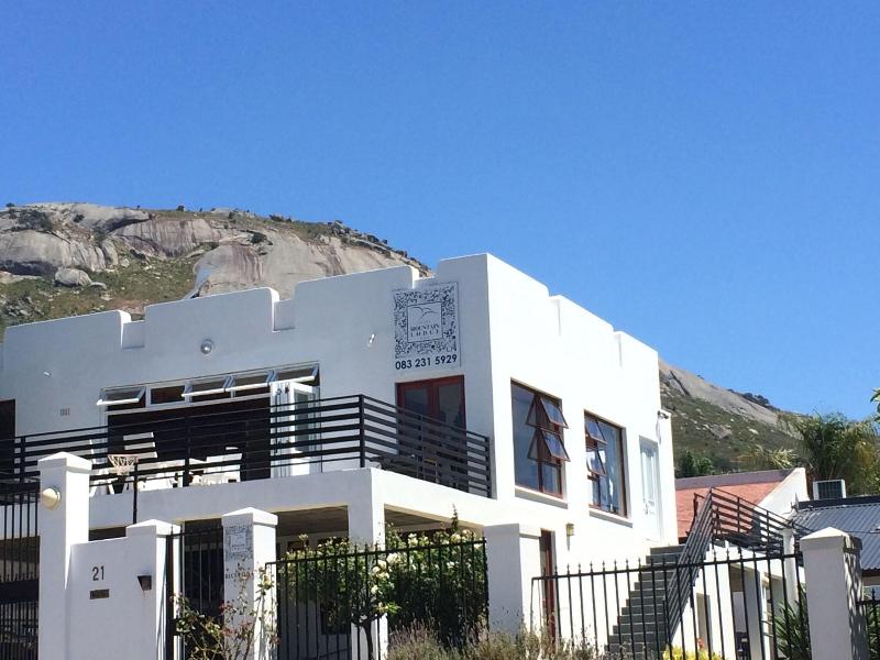 Paarl Mountain Lodge image