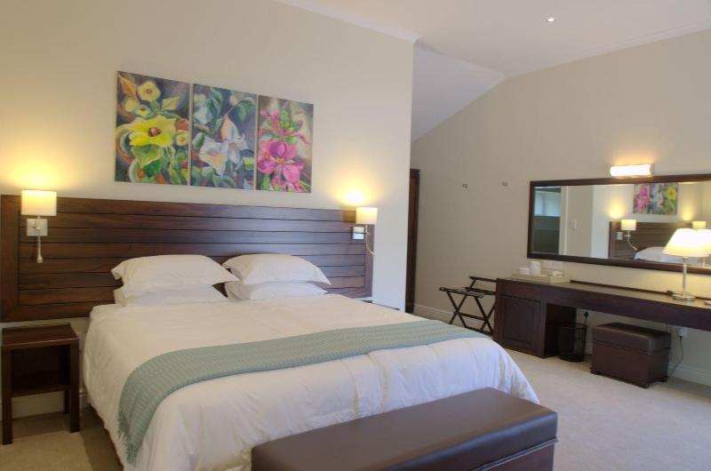Clos Malverne Wine Estate Accommodation image