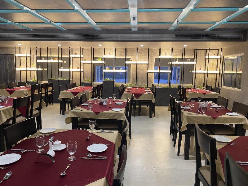 Hotel Aarunya Royale image
