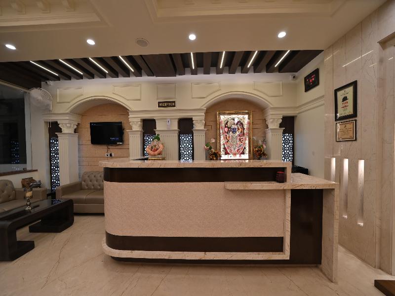 Hotel Grand Safari image