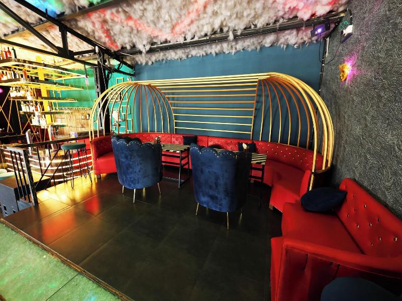 Mango Hotels - Purple Brigade image