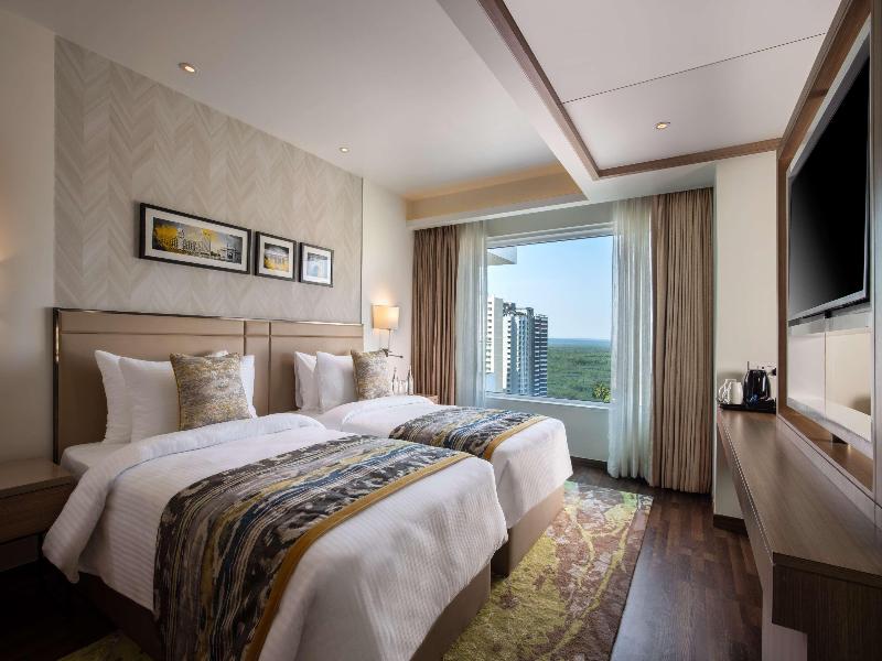 Royal Hometel Suites image
