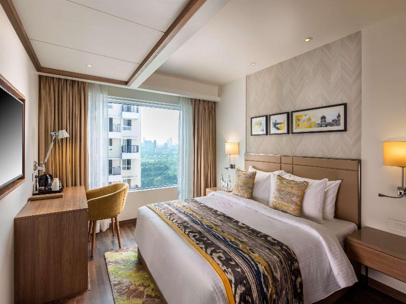 Royal Hometel Suites image