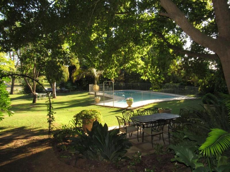 Happy Lands Self Catering/B&B