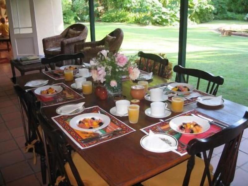 Happy Lands Self Catering/B&B