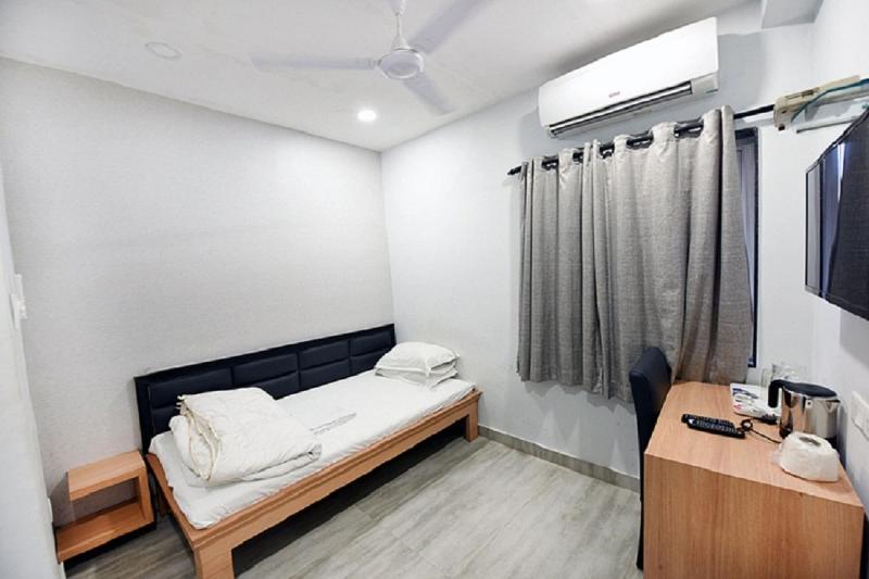 Hotel Aafreen image