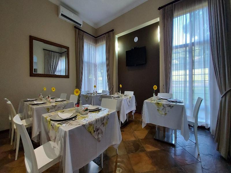 Matumi Golf Lodge image