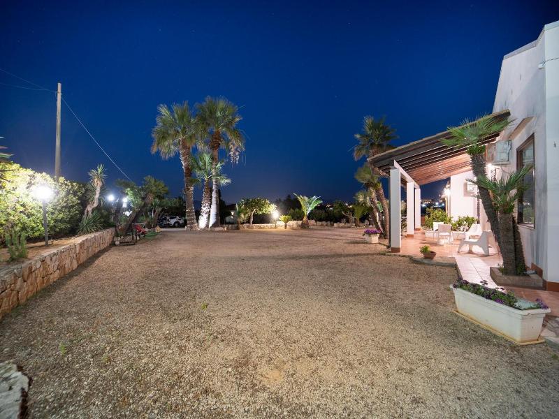 B&B Kore image