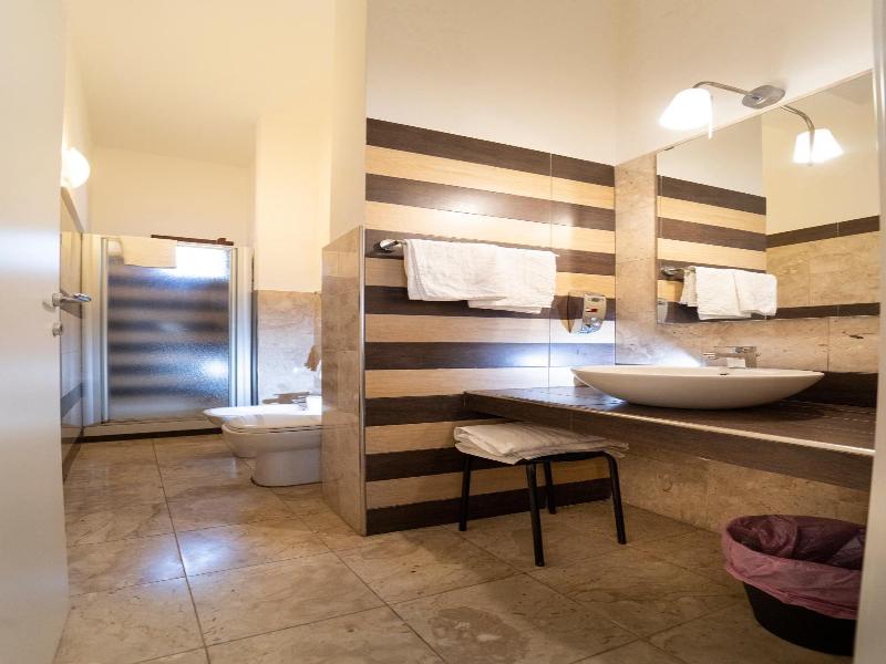 B&B Kore image