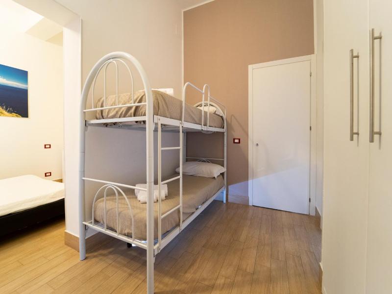 B&B Kore image