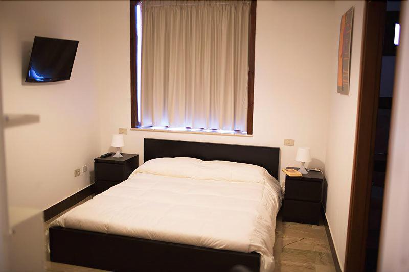 B&B Kore image