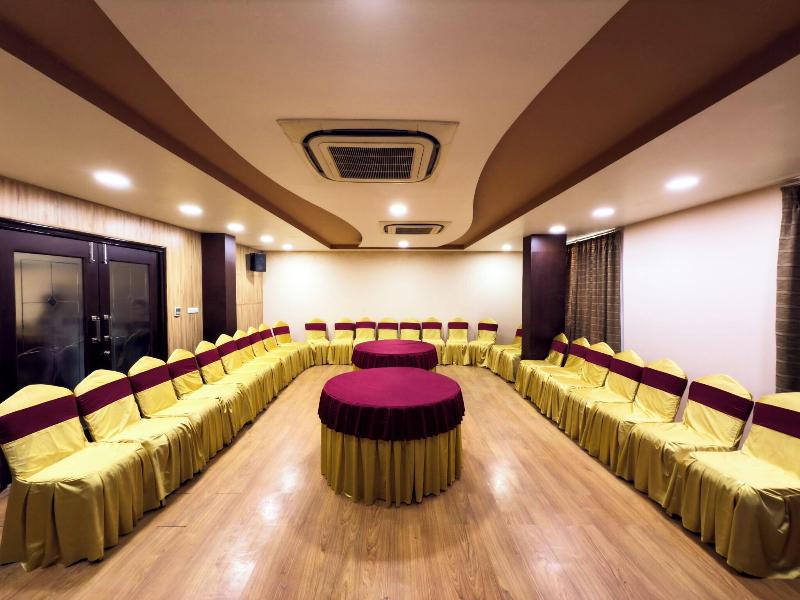 Hotel Royal Palm image
