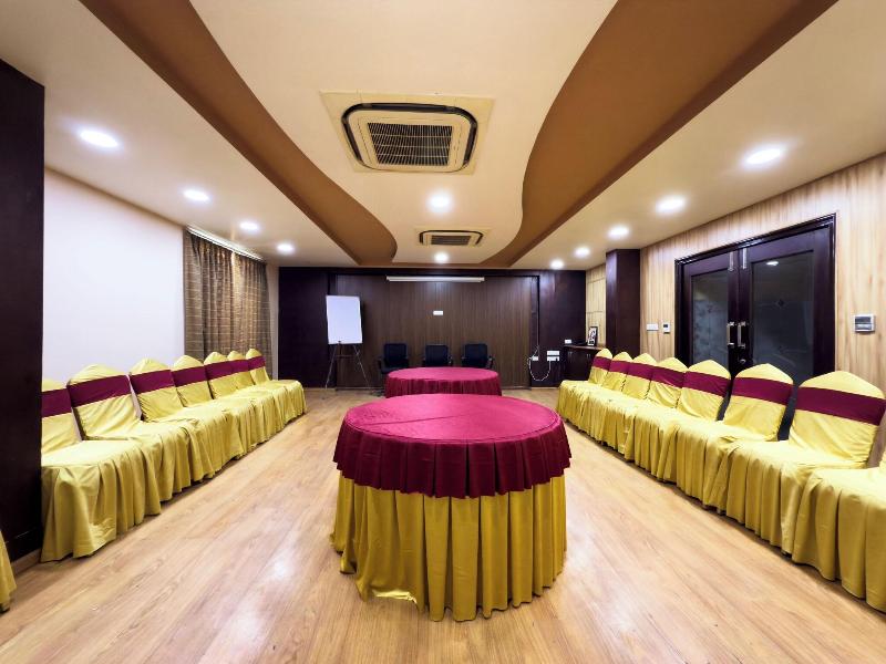 Hotel Royal Palm image