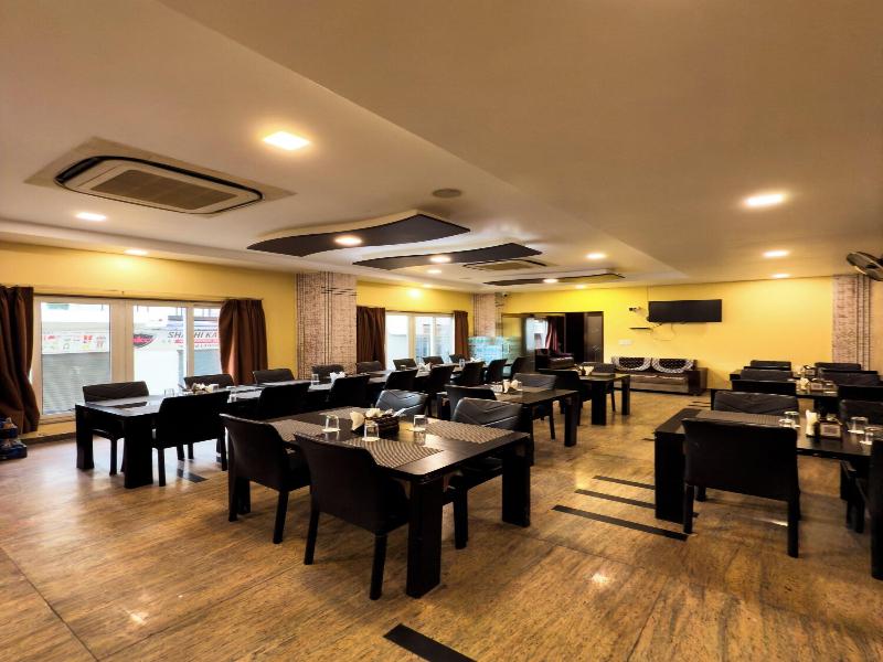 Hotel Royal Palm image