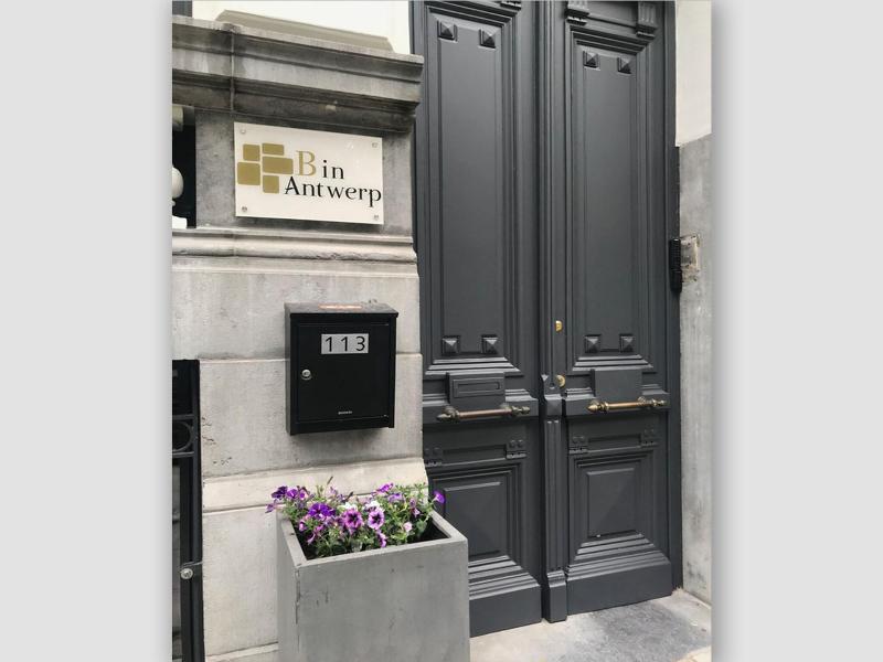 B In Antwerp image