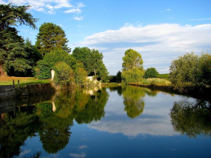 Château Latour Segur Suites & Spa image