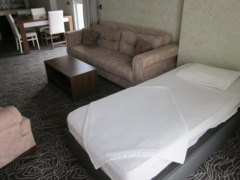 Tuyap Pin Suite image