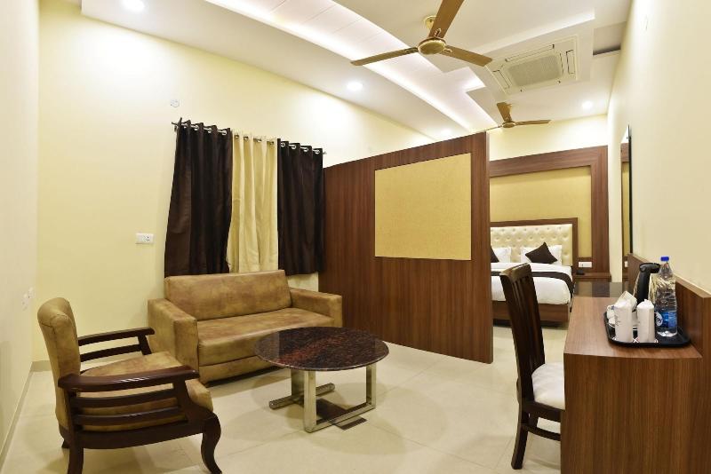 Hotel Amritsar International image
