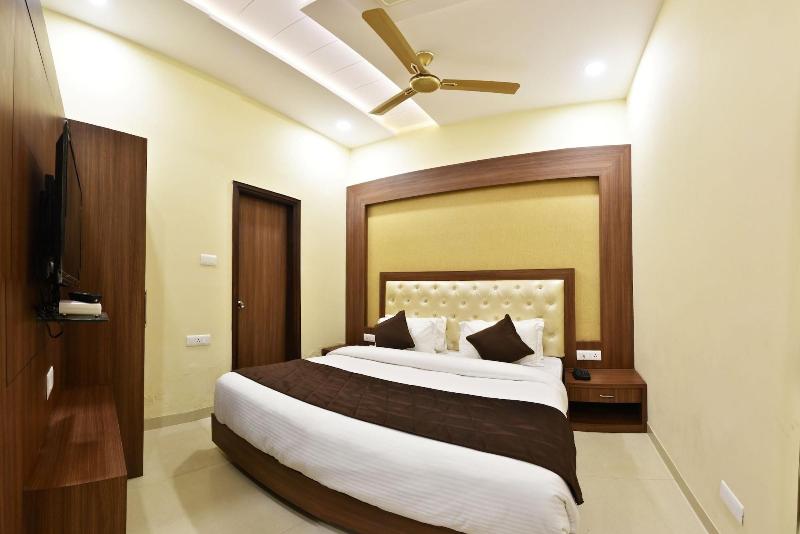 Hotel Amritsar International image