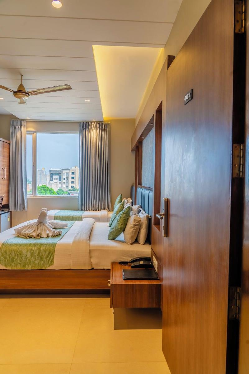 Hotel Amritsar International image