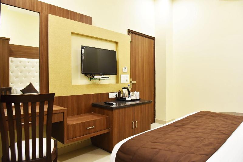 Hotel Amritsar International image