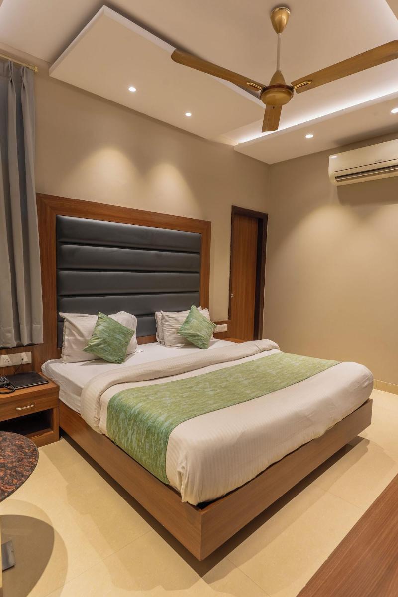 Hotel Amritsar International image