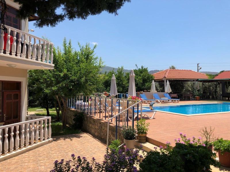 Ferah Hotel