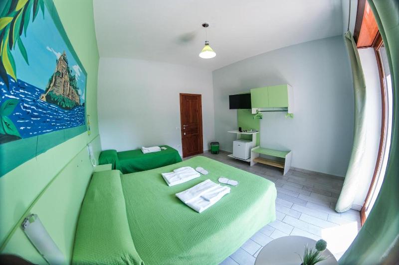 B&B Isole image