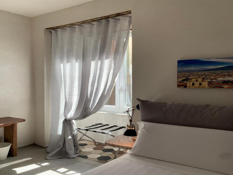 Vicoli Di Napoli image