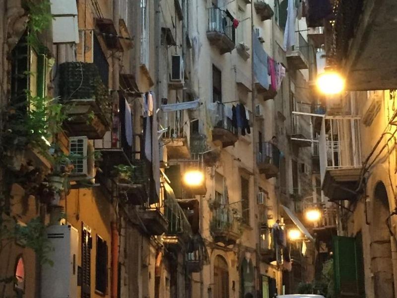 Vicoli Di Napoli image