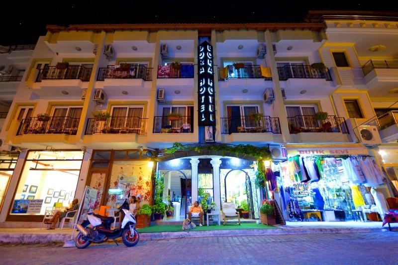 Bora Hotel — general view