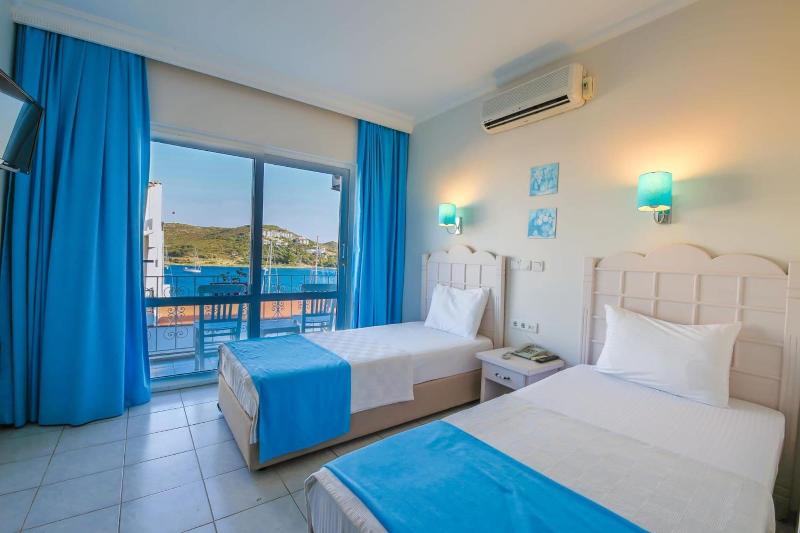 Bora Hotel image
