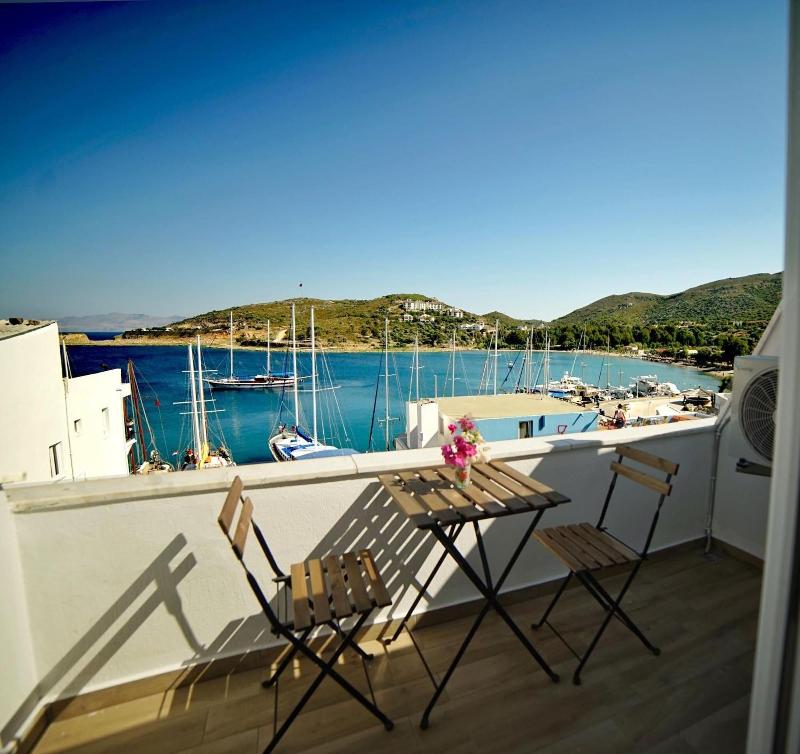 Bora Hotel image