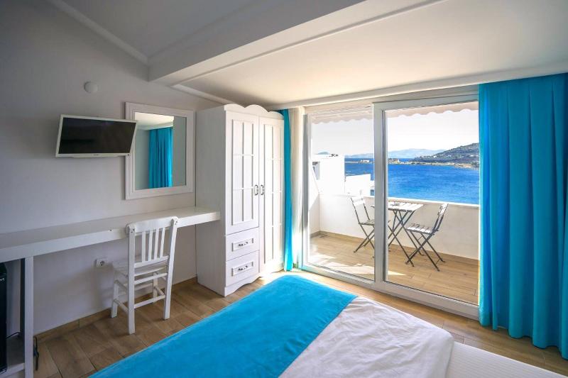 Bora Hotel image