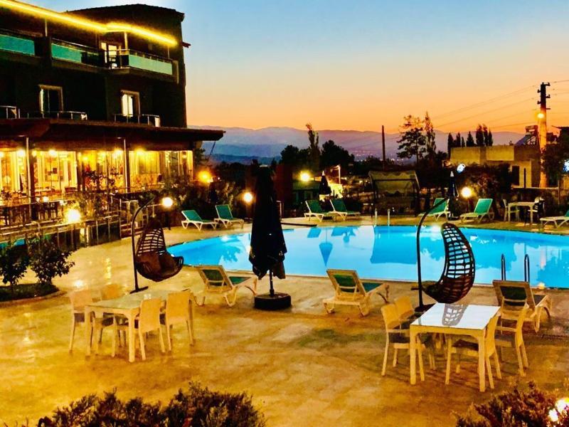 White Heaven Hotel