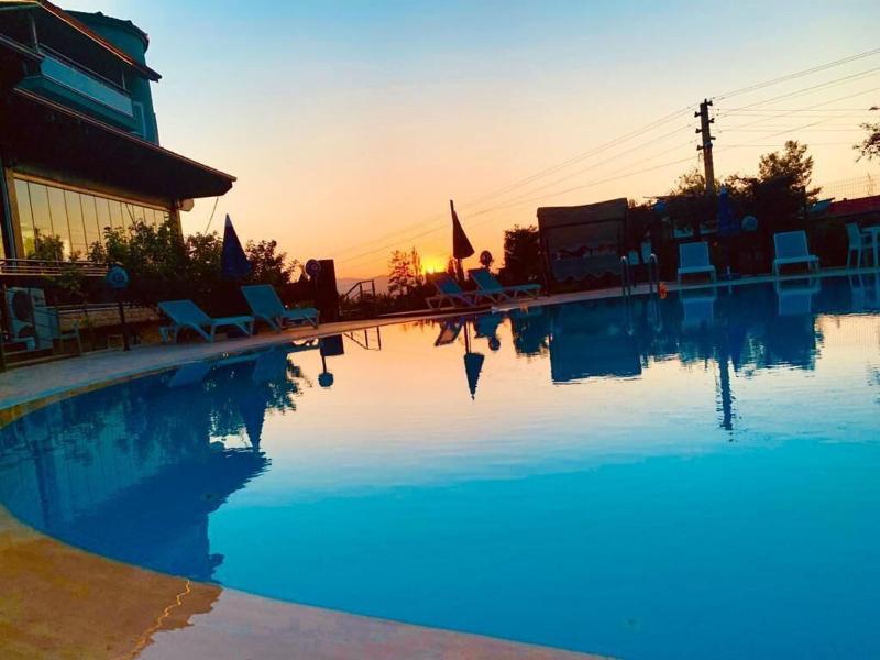 White Heaven Hotel
