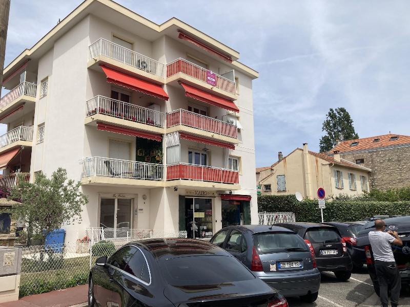 Cannes City B&B image