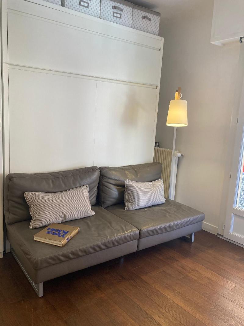 Cannes City B&B image