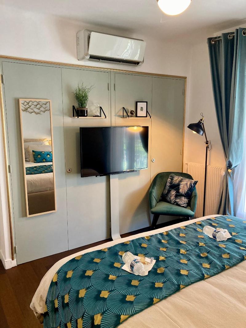 Cannes City B&B image