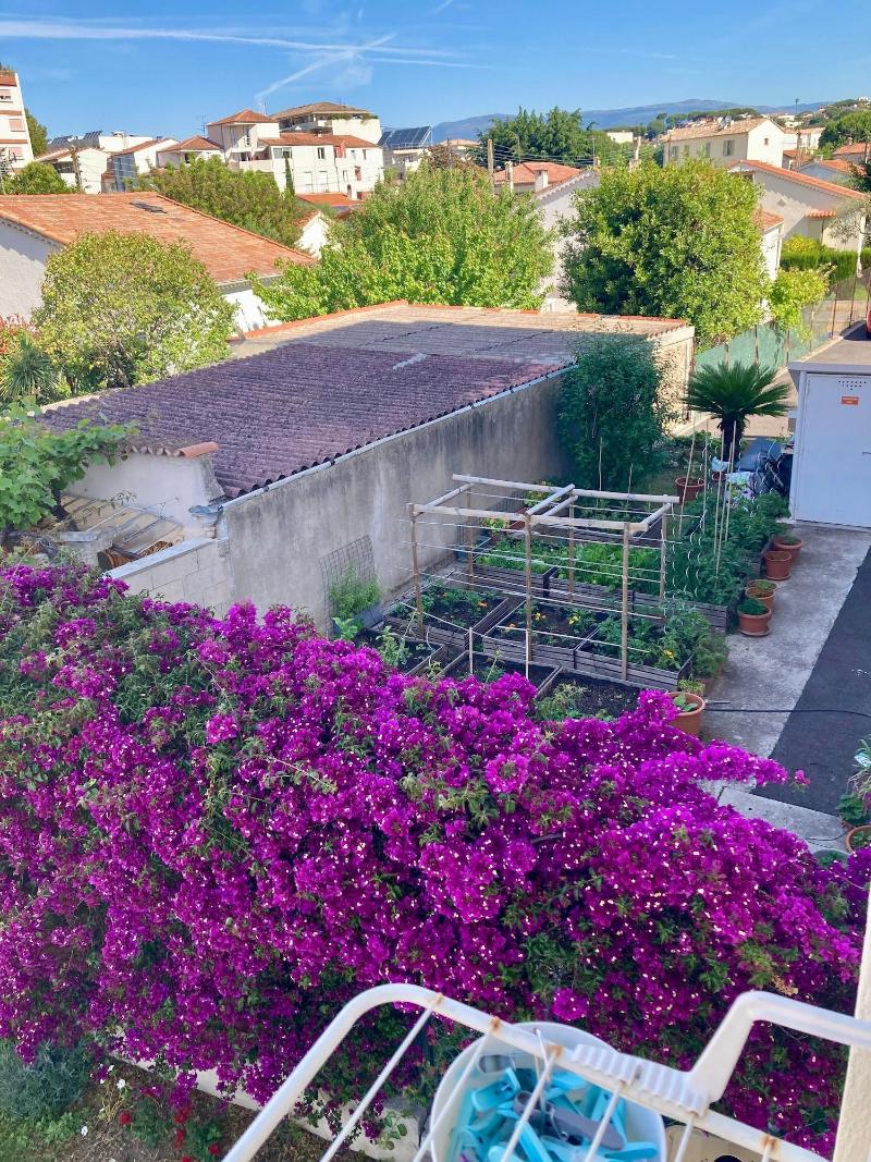 Cannes City B&B image