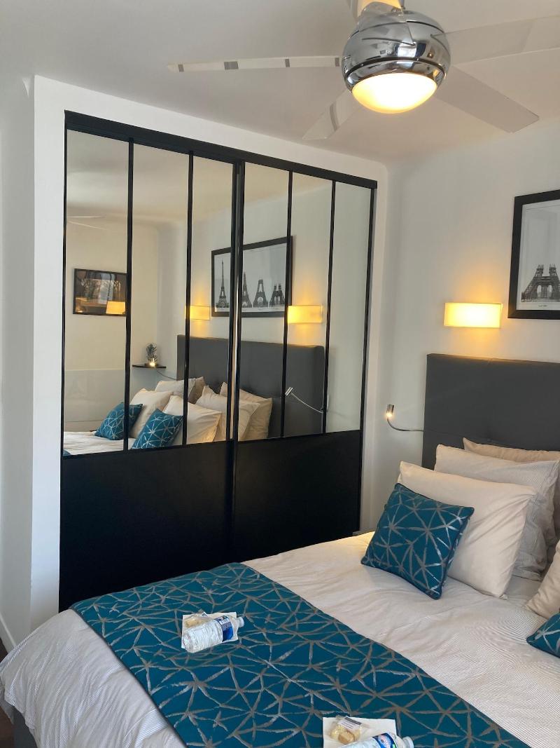 Cannes City B&B image
