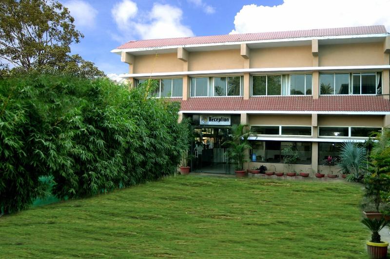 Hotel Dev Residency, 350 Meters from Nakki Lake