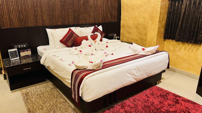 Coorg Jungle Camp Backwater Resort image